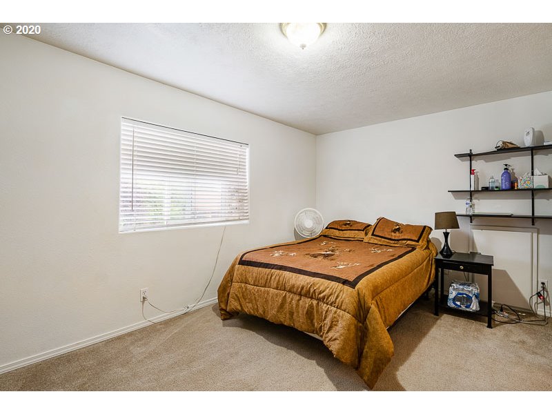 1350 Southwest Ellis Street Dallas, OR 97338 - Photo 15 of 32 Gallery Image 15
