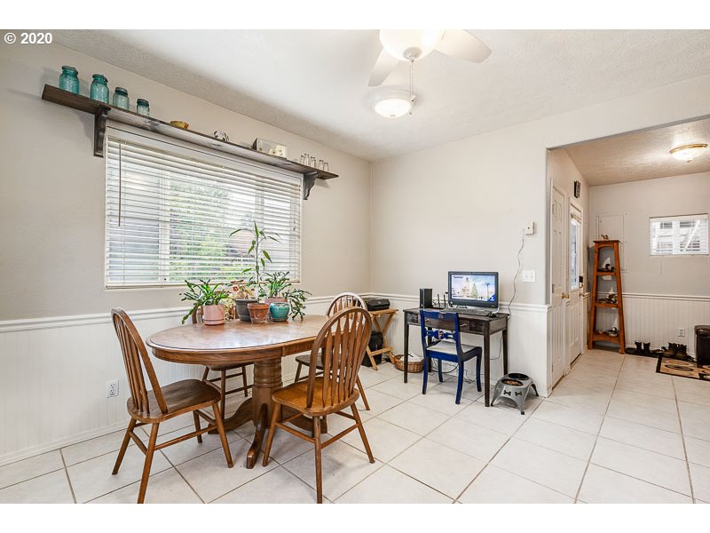 1350 Southwest Ellis Street Dallas, OR 97338 - Photo 3 of 32 Gallery Image 3