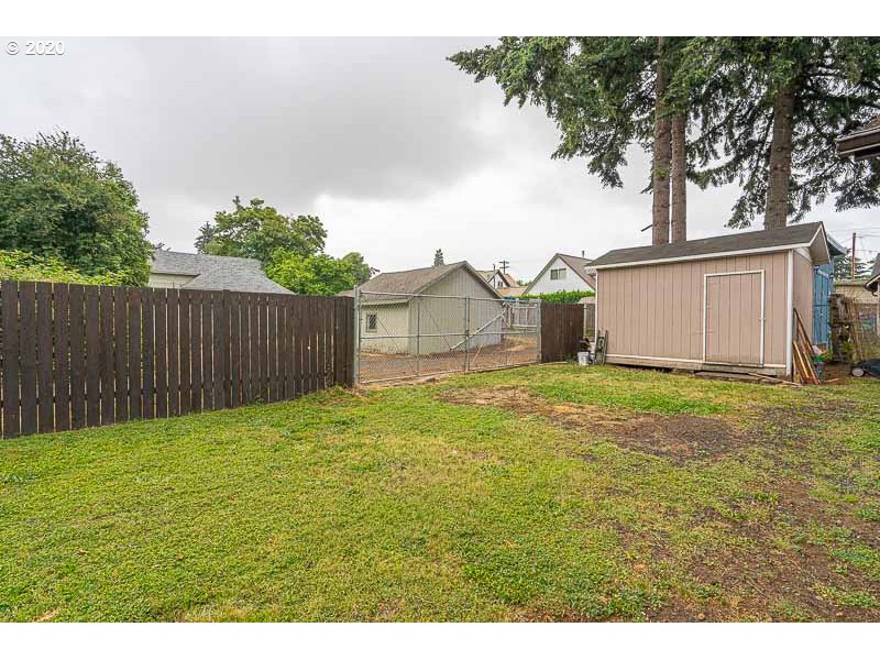 1350 Southwest Ellis Street Dallas, OR 97338 - Photo 21 of 32 Gallery Image 21