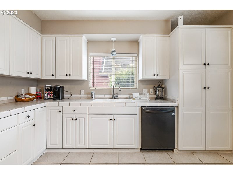 1350 Southwest Ellis Street Dallas, OR 97338 - Photo 32 of 32 Gallery Image 32