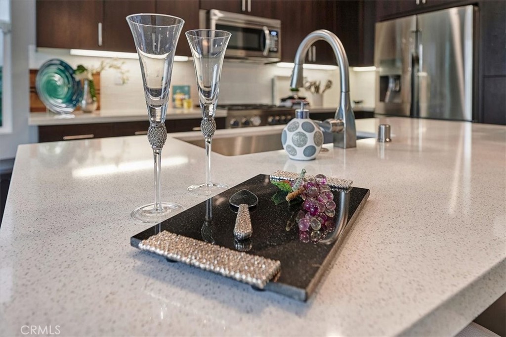 944 Sunlit Lane Costa Mesa, CA 92626 - Photo 12 of 71