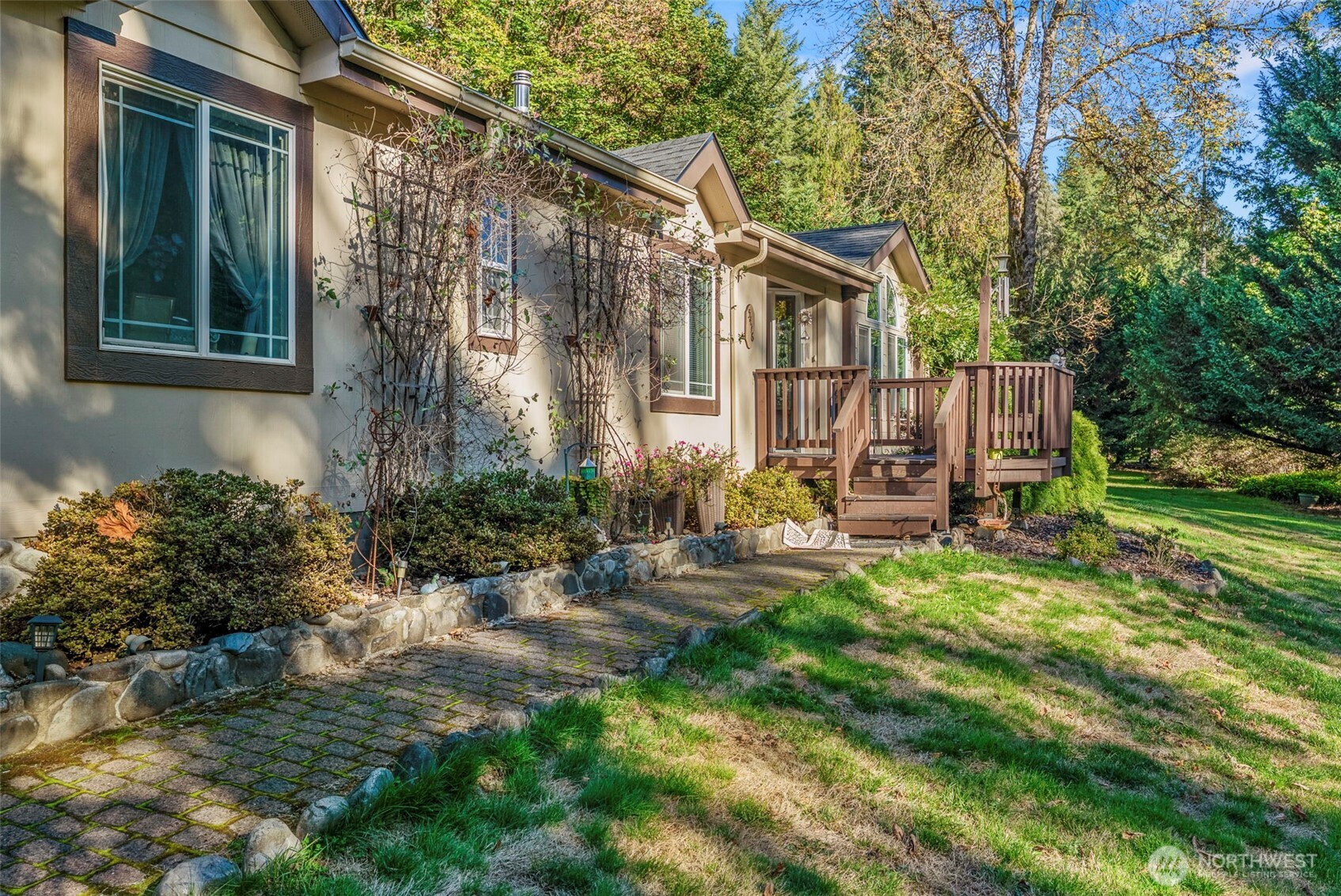 5416 Rose Valley Road Kelso, WA 98626 - Photo 3 of 28 a view of a back yard of the house