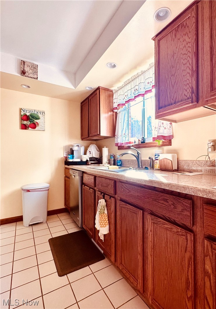 1431 Shaw Road, Unit B Niles, OH 44446 - Photo 12 of 28 Gallery Image 12