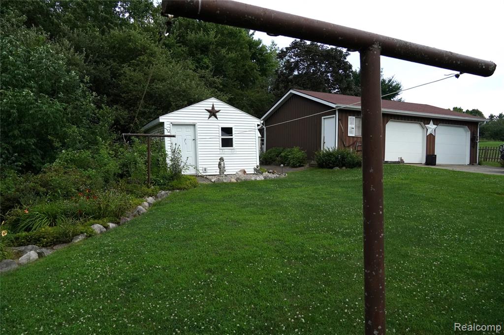 1295 Hadley Road Lapeer, MI 48446 - Photo 8 of 56