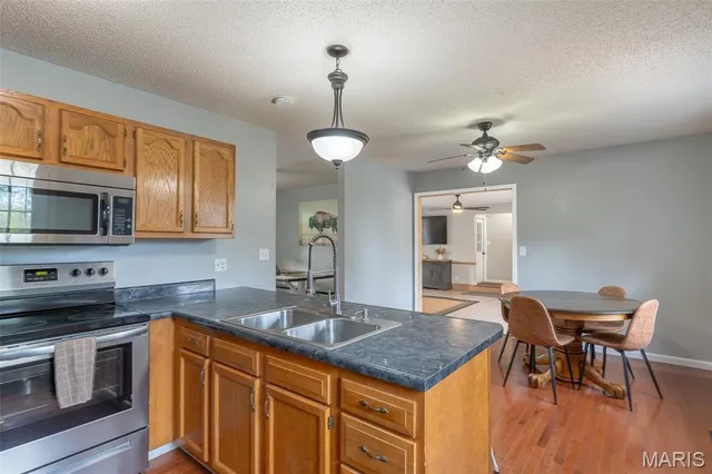 $635,000 | 4325 Hager Road, Bonne Terre, MO 63628