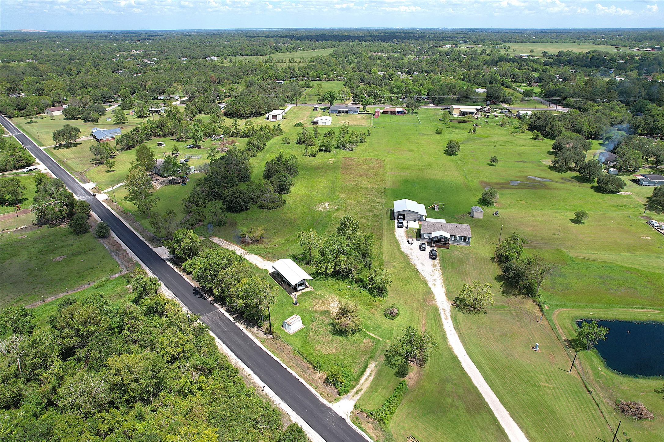 6607 Highland Road Santa Fe, TX 77517 - Photo 11 of 11 a view of a city from a balcony