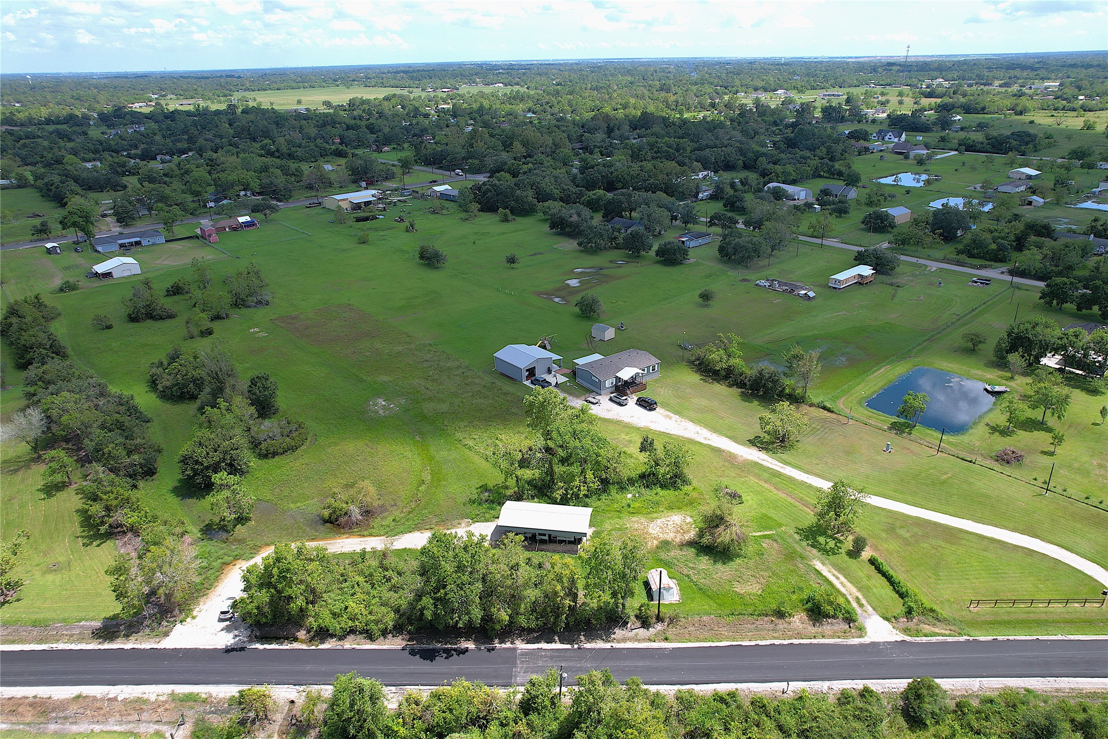 6607 Highland Road Santa Fe, TX 77517 - Photo 3 of 11