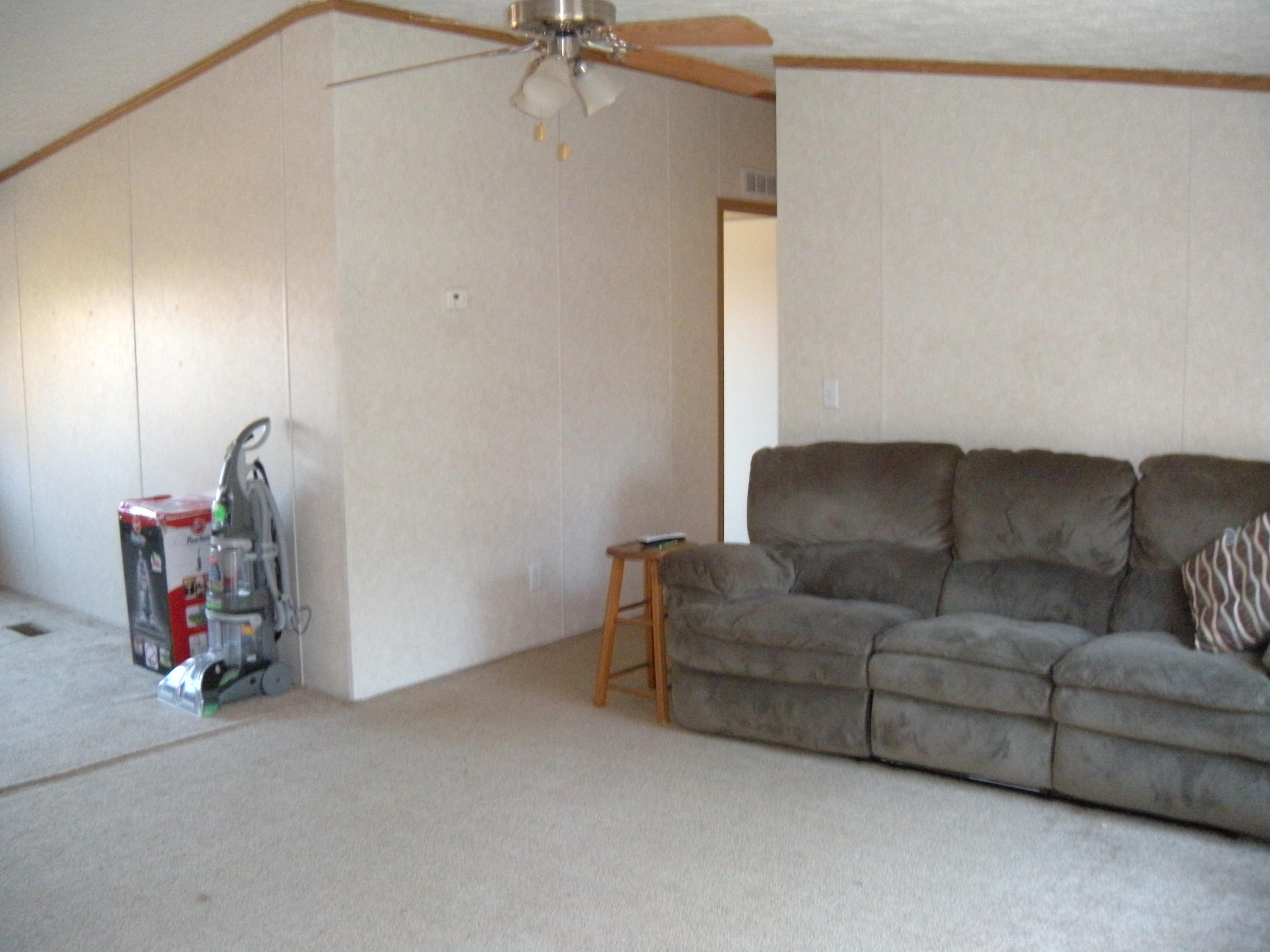 1080 Kiser Road Philadelphia, TN 37846 - Photo 17 of 25 1080 Kiser Road Living Room 2 David Pozy