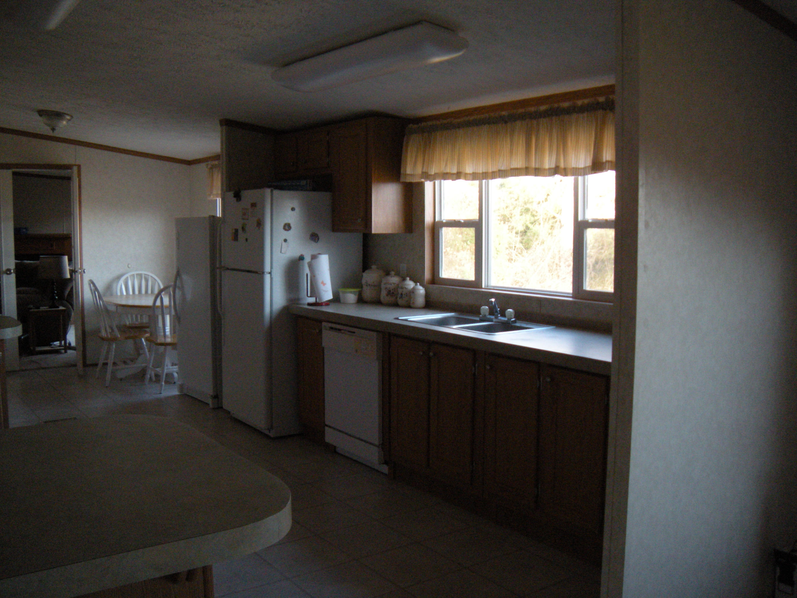 1080 Kiser Road Philadelphia, TN 37846 - Photo 18 of 25 1080 Kiser Road Kitchen David Pozy
