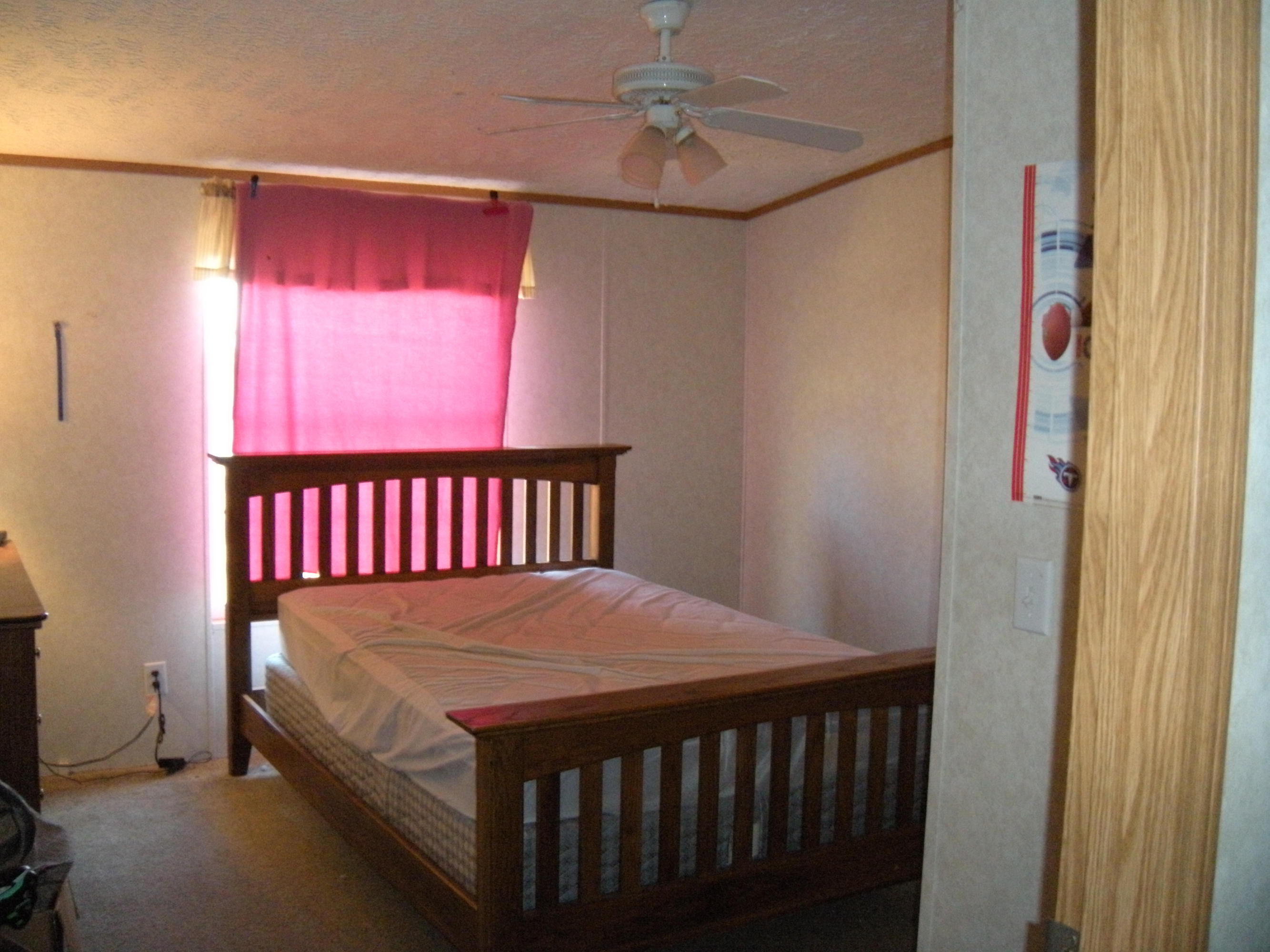 1080 Kiser Road Philadelphia, TN 37846 - Photo 25 of 25 1080 Kiser Road Bedroom 3 David Pozy