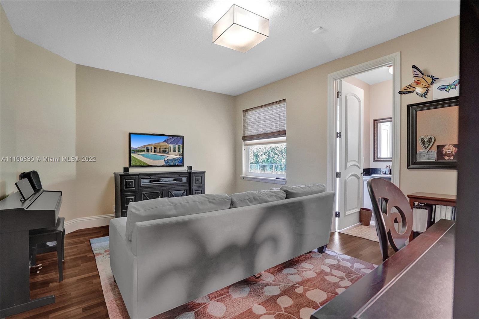 2669 Riviera Manor Weston, FL 33332 - Photo 25 of 33 Gallery Image 25