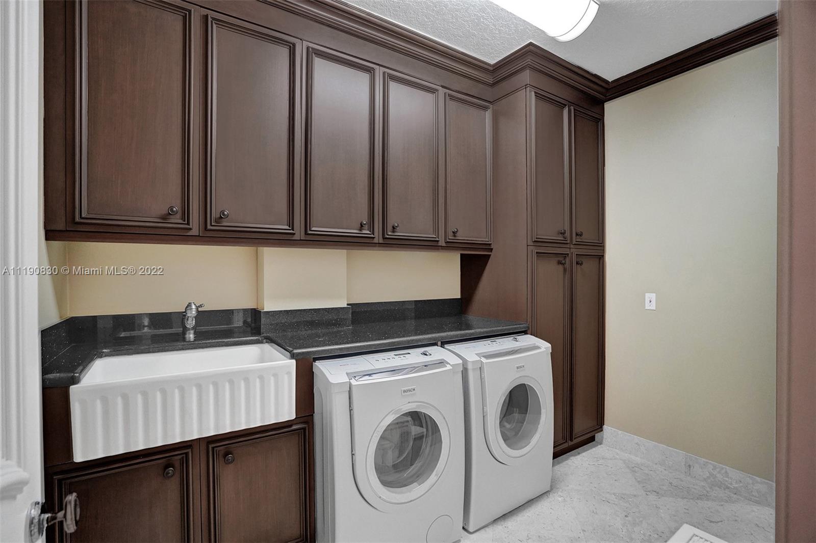 2669 Riviera Manor Weston, FL 33332 - Photo 28 of 33 Gallery Image 28