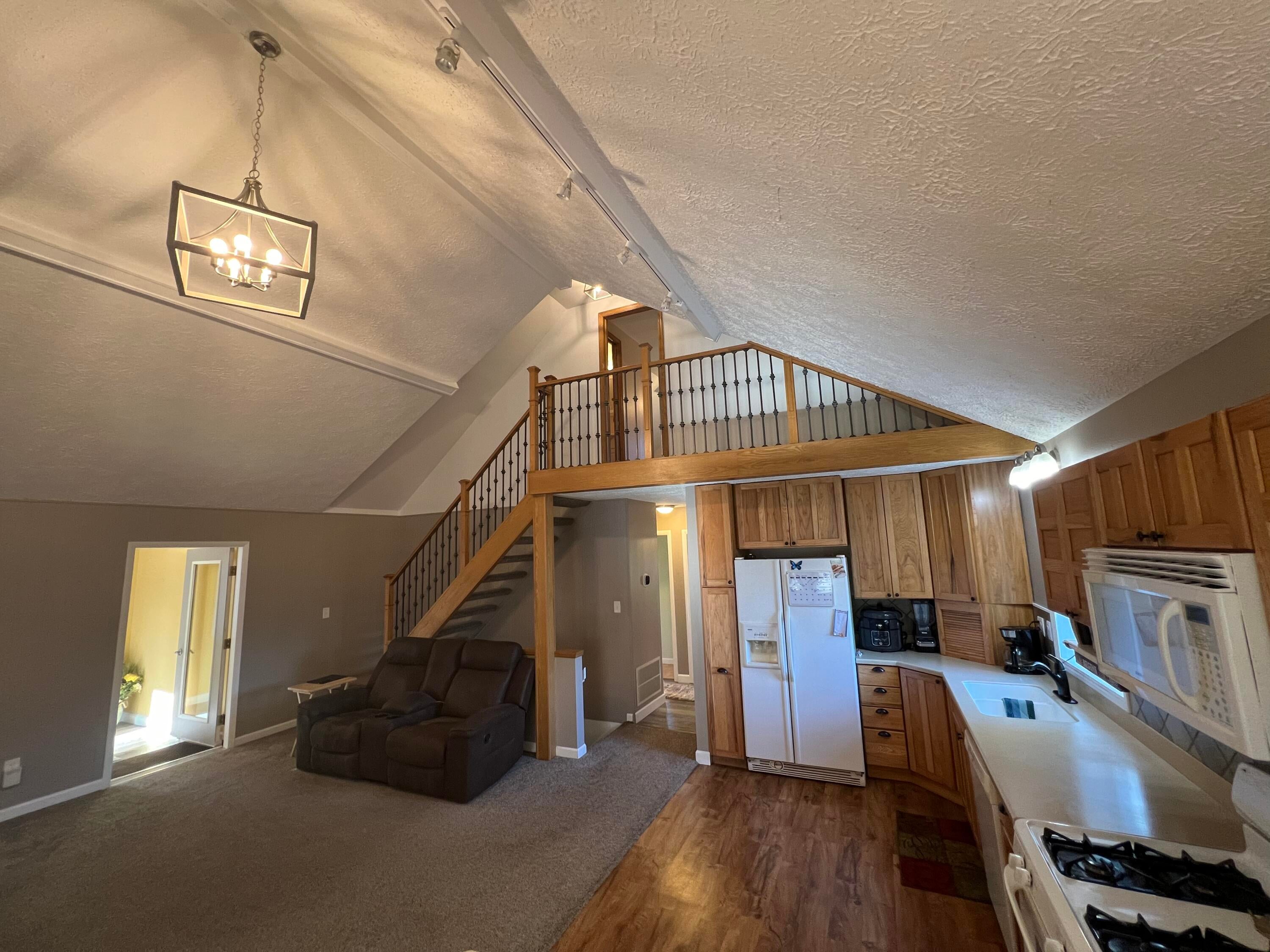 302 Ridgedale Drive Roscommon, MI 48653 - Photo 12 of 67 Gallery Image 12