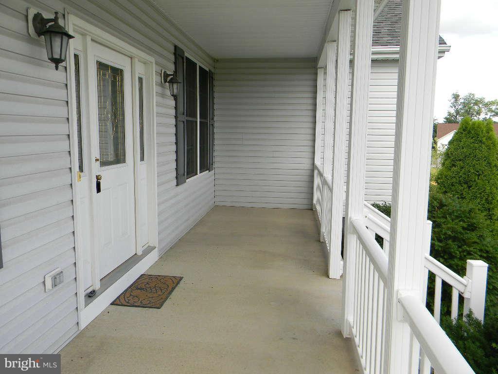 115 Lair Way Inwood, WV 25428 - Photo 3 of 28