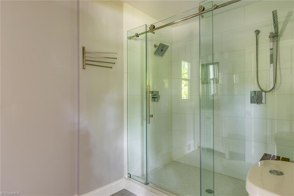 710 Yorkshire Road Winston-Salem, NC 27106 - Photo 13 of 23 Gallery Image 13