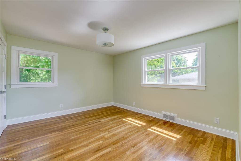 710 Yorkshire Road Winston-Salem, NC 27106 - Photo 15 of 23 Gallery Image 15