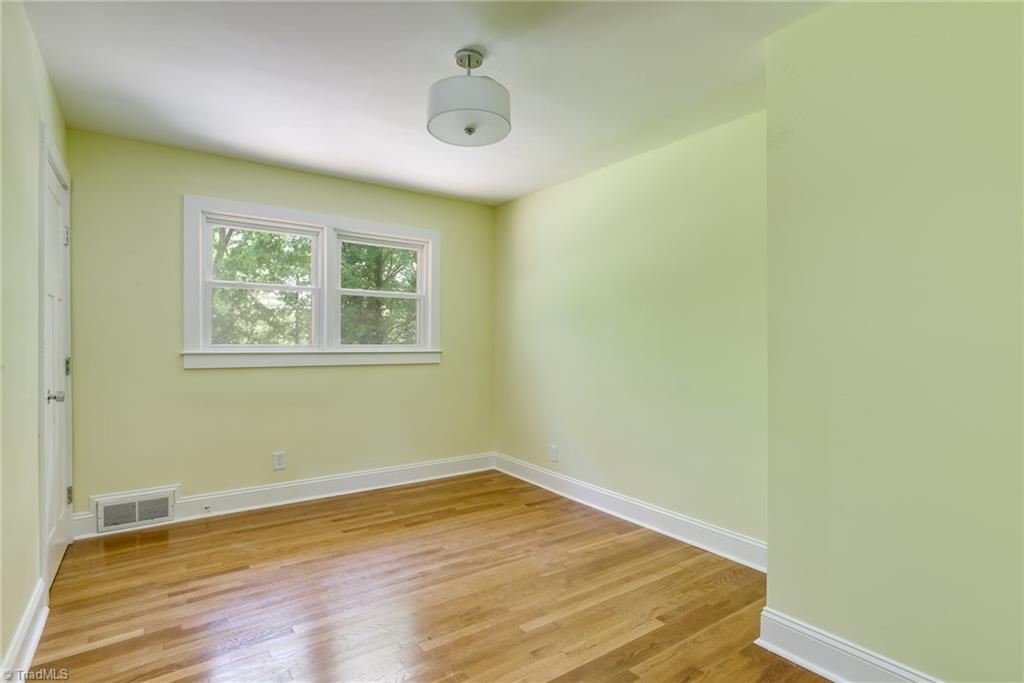 710 Yorkshire Road Winston-Salem, NC 27106 - Photo 17 of 23 Gallery Image 17