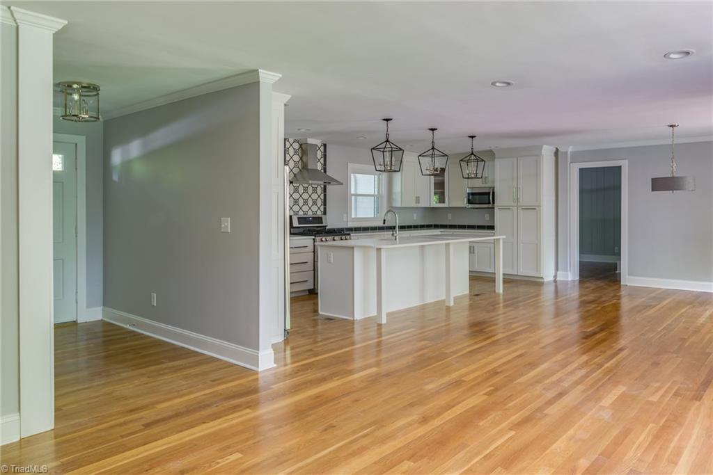 710 Yorkshire Road Winston-Salem, NC 27106 - Photo 3 of 23 Gallery Image 3