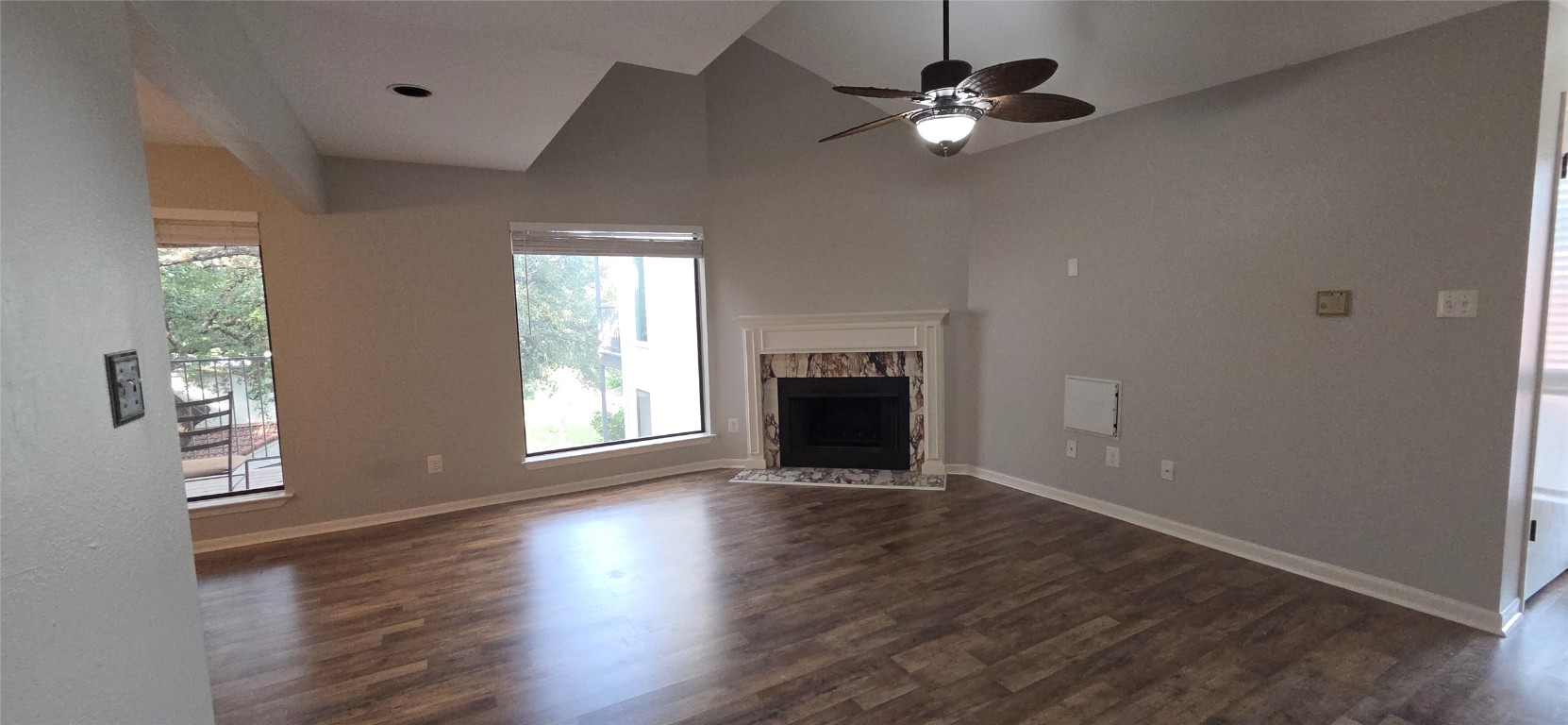 2918 Ranch Road 620 North, Unit C118 Austin, TX 78734 - Photo 11 of 38 Living Room