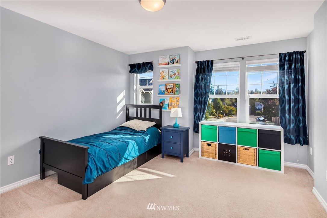 775 Hoquiam Place Northeast Renton, WA 98059 - Photo 14 of 19 Gallery Image 14