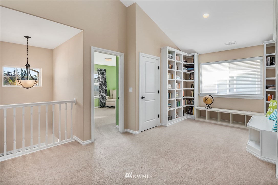 775 Hoquiam Place Northeast Renton, WA 98059 - Photo 17 of 19 Gallery Image 17