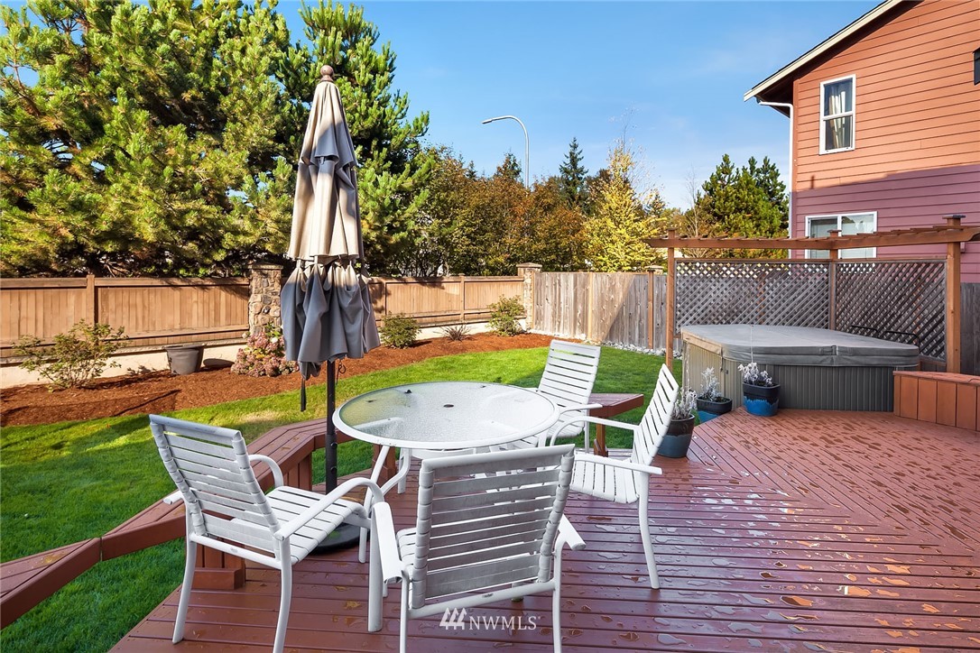 775 Hoquiam Place Northeast Renton, WA 98059 - Photo 18 of 19 Gallery Image 18