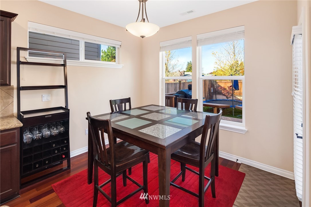 775 Hoquiam Place Northeast Renton, WA 98059 - Photo 5 of 19 Gallery Image 5