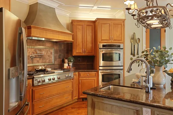 $1,825,000 | 19120 East Stampede Road, Lodi, CA 95240