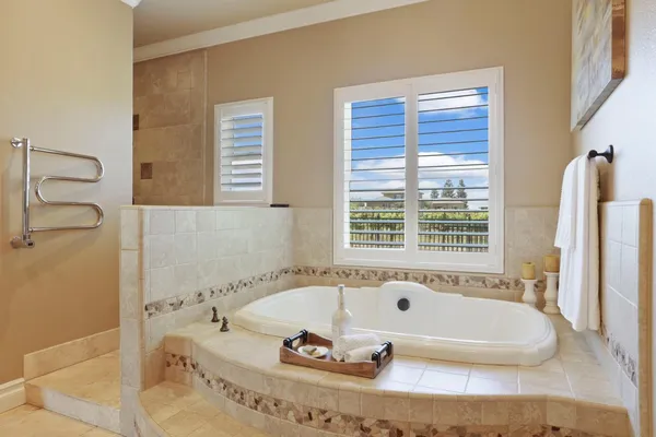 $1,825,000 | 19120 East Stampede Road, Lodi, CA 95240