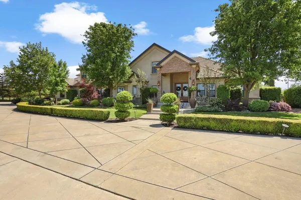 $1,825,000 | 19120 East Stampede Road, Lodi, CA 95240