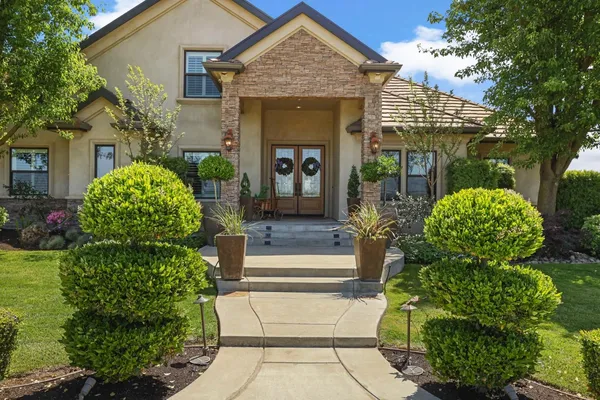 $1,825,000 | 19120 East Stampede Road, Lodi, CA 95240