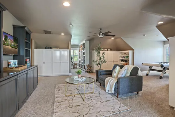 $1,825,000 | 19120 East Stampede Road, Lodi, CA 95240