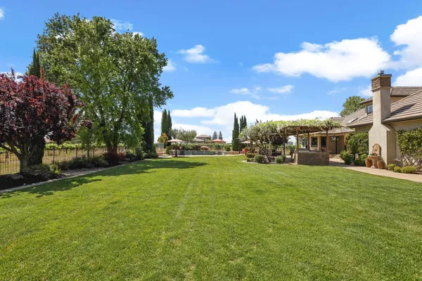 $1,825,000 | 19120 East Stampede Road, Lodi, CA 95240