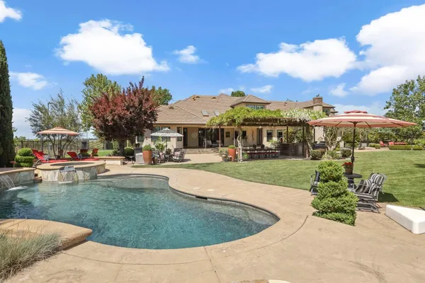 $1,825,000 | 19120 East Stampede Road, Lodi, CA 95240
