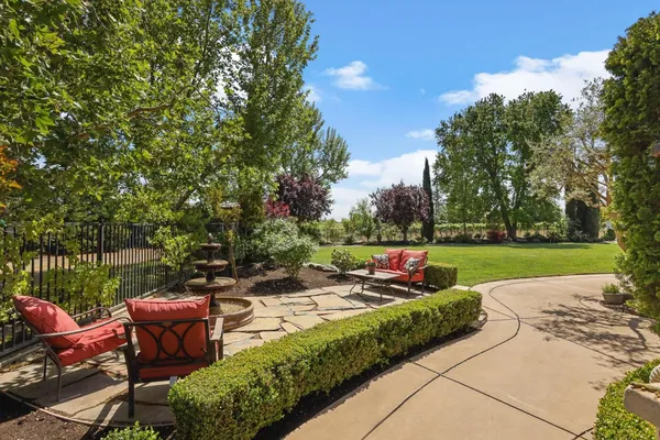 $1,825,000 | 19120 East Stampede Road, Lodi, CA 95240