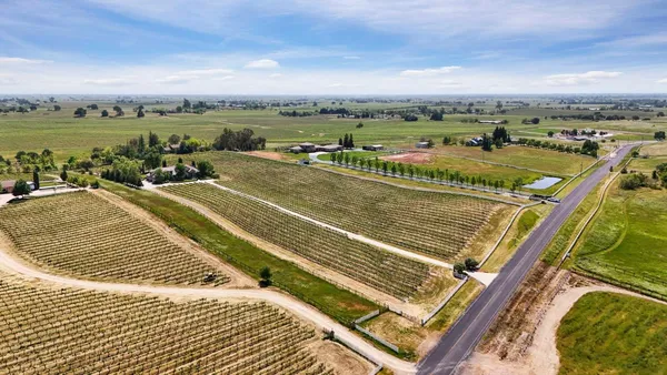 $1,825,000 | 19120 East Stampede Road, Lodi, CA 95240