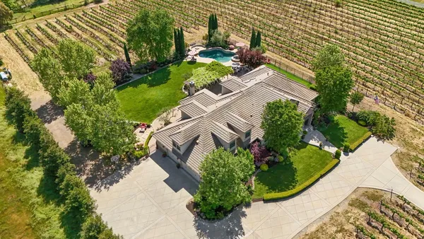 $1,825,000 | 19120 East Stampede Road, Lodi, CA 95240