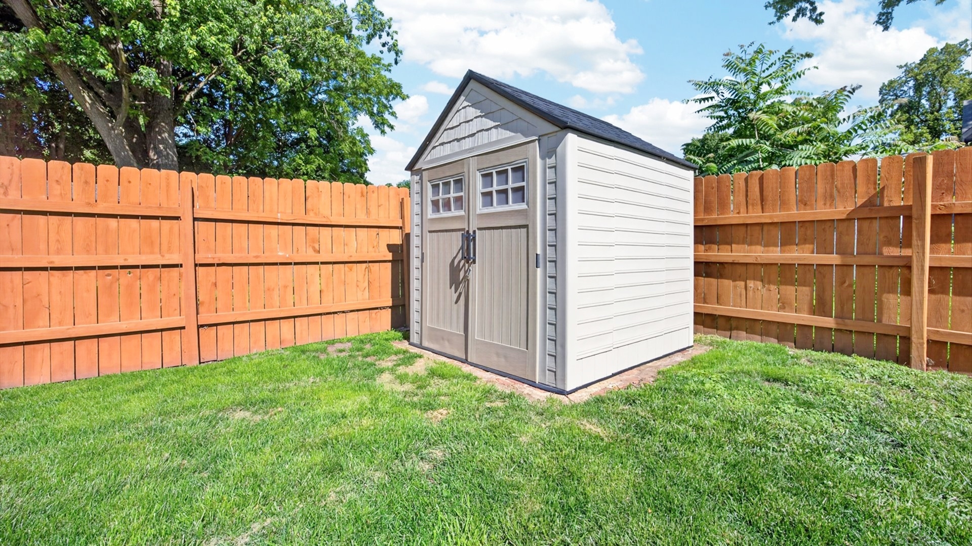 308 East Locust Street Normal, IL 61761 - Photo 33 of 40 a view of a backyard