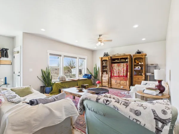 $1,200,000 | 5448 West Black Canyon Highway, Emmett, ID 83617