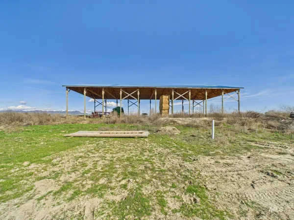 $1,200,000 | 5448 West Black Canyon Highway, Emmett, ID 83617