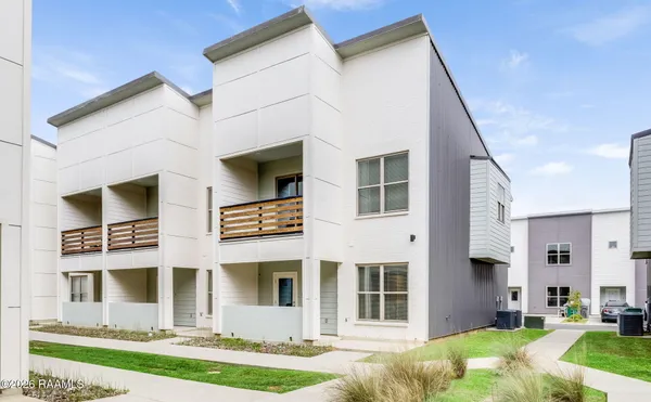 $1,900 | 118 Gadwall Drive, Youngsville, LA 70592