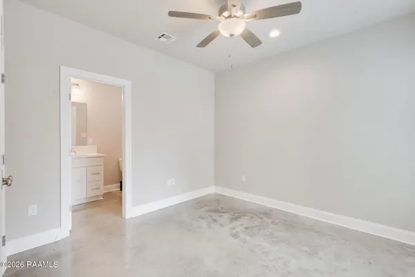 $1,700 | 118 Gadwall Drive, Youngsville, LA 70592