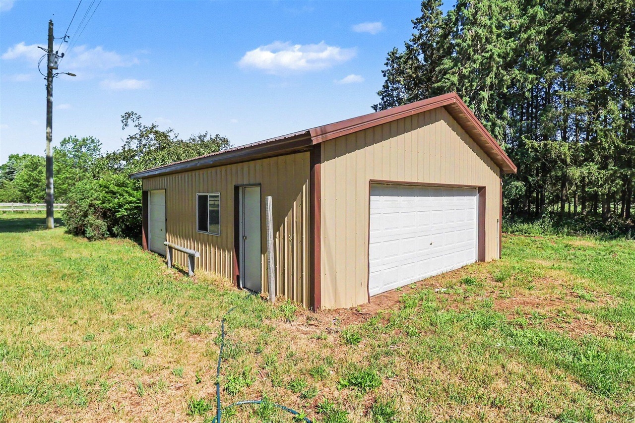 6520 West Johnson Road Shelby, MI 49455 - Photo 16 of 22