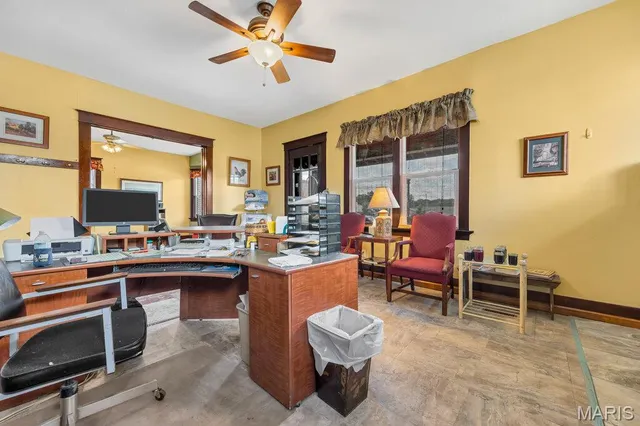 $275,000 | 203 West Booneslick Road, Warrenton, MO 63383