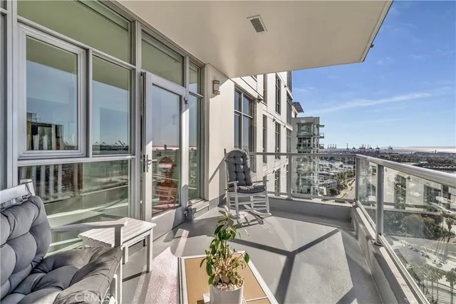 a building view with outdoor space