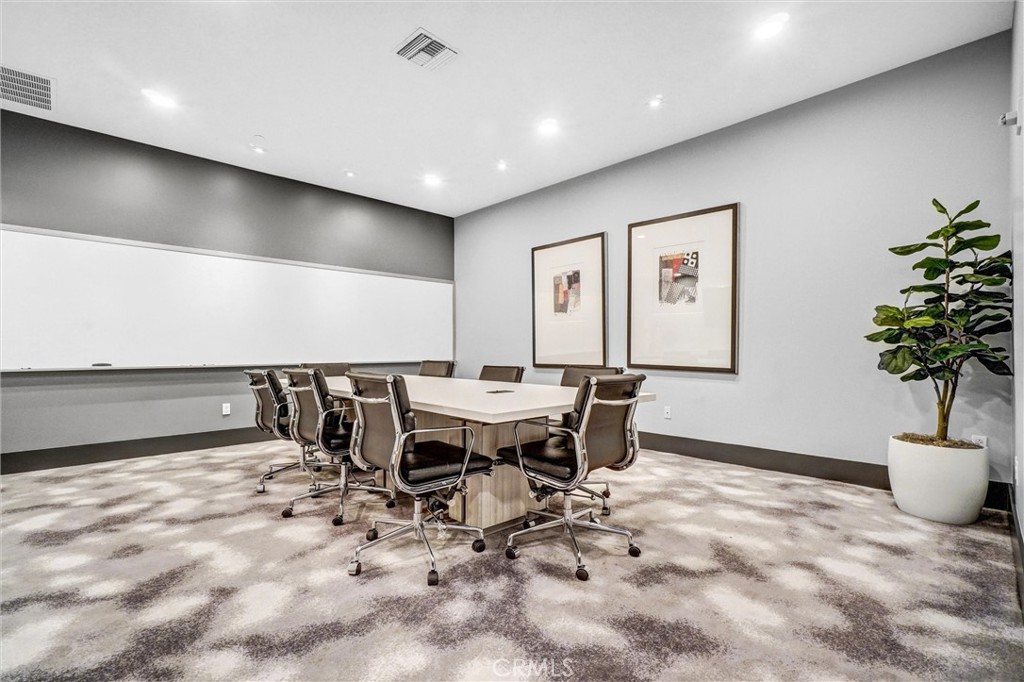 400 West Ocean Boulevard, Unit 2004 Long Beach, CA 90802 - Photo 40 of 47 a view of a dining room with furniture