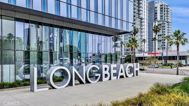 $5,100 | 400 West Ocean Boulevard, Unit 2004, Long Beach, CA 90802