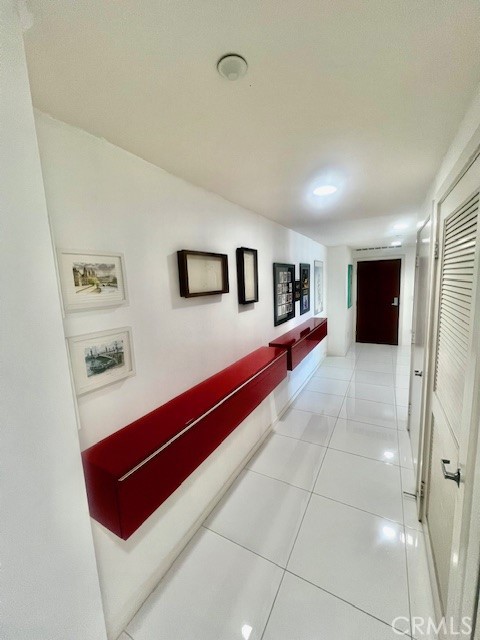 400 West Ocean Boulevard, Unit 2004 Long Beach, CA 90802 - Photo 5 of 47 a room with projector and a table