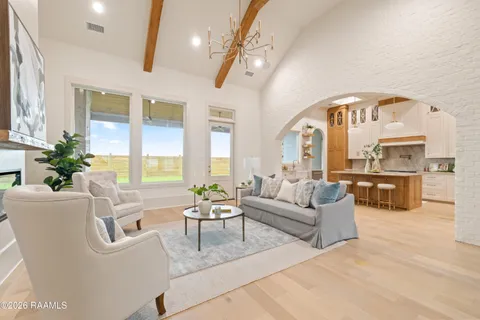 $840,720 | 201 Sabal Bnd Drive, Youngsville, LA 70592