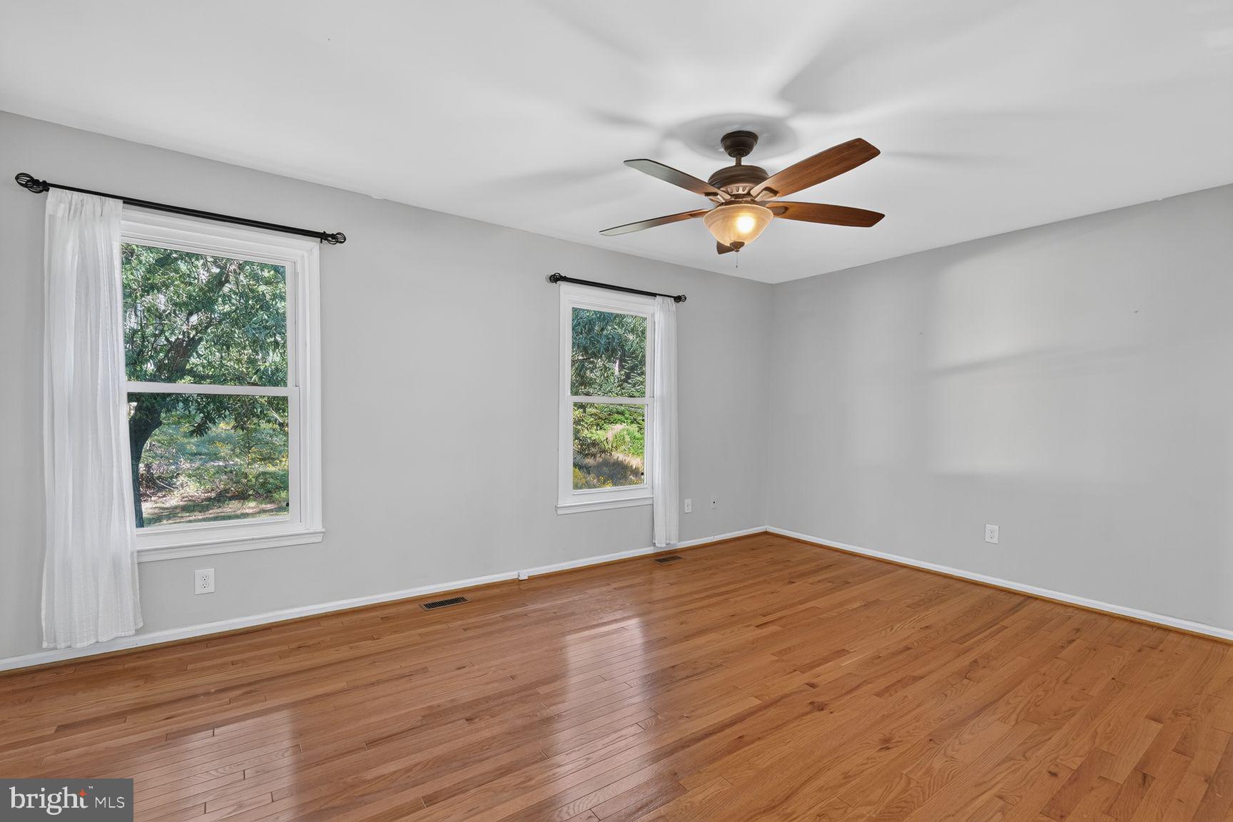 6223 Rathlin Drive Springfield, VA 22152 - Photo 13 of 27 Primary bedroom with ceiling fan